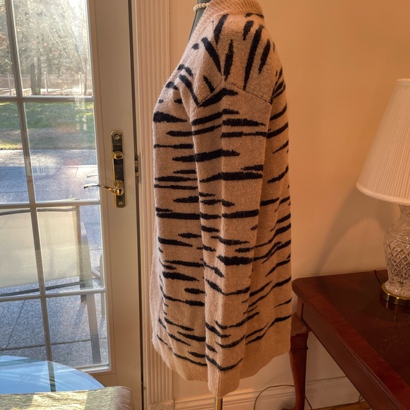 BB Dakota Women's Cardigan - Picture 5 of 9